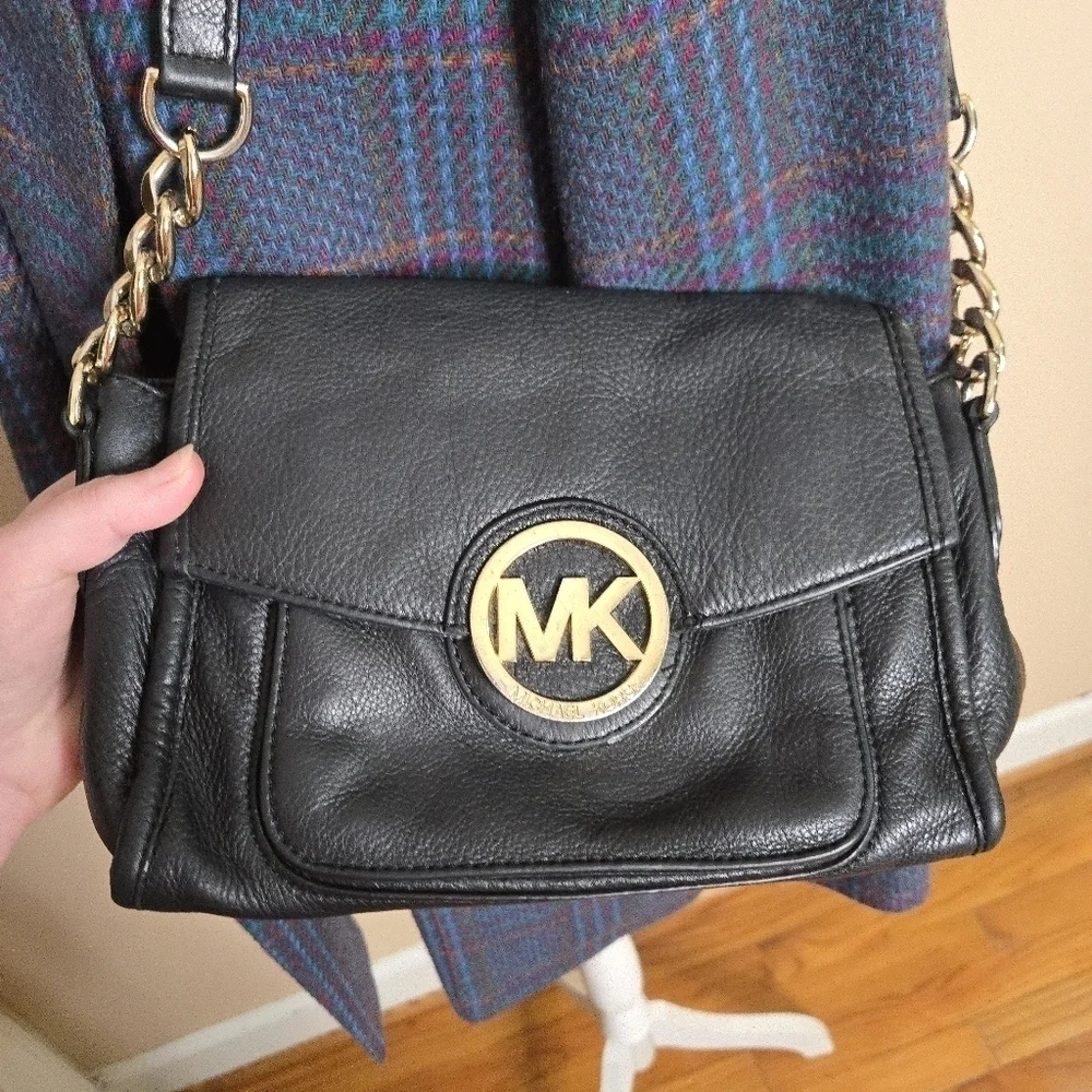 Michael Kors Black Gold Chain Linked Purse Leather